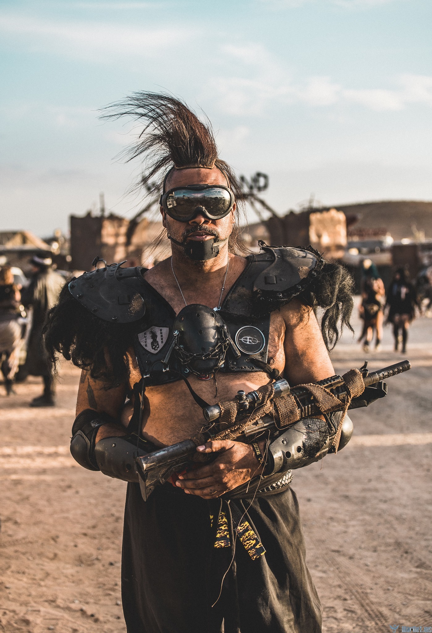 Wild mad. Безумный Макс Wasteland Ranger. Wasteland фестиваль в стиле Mad Max.