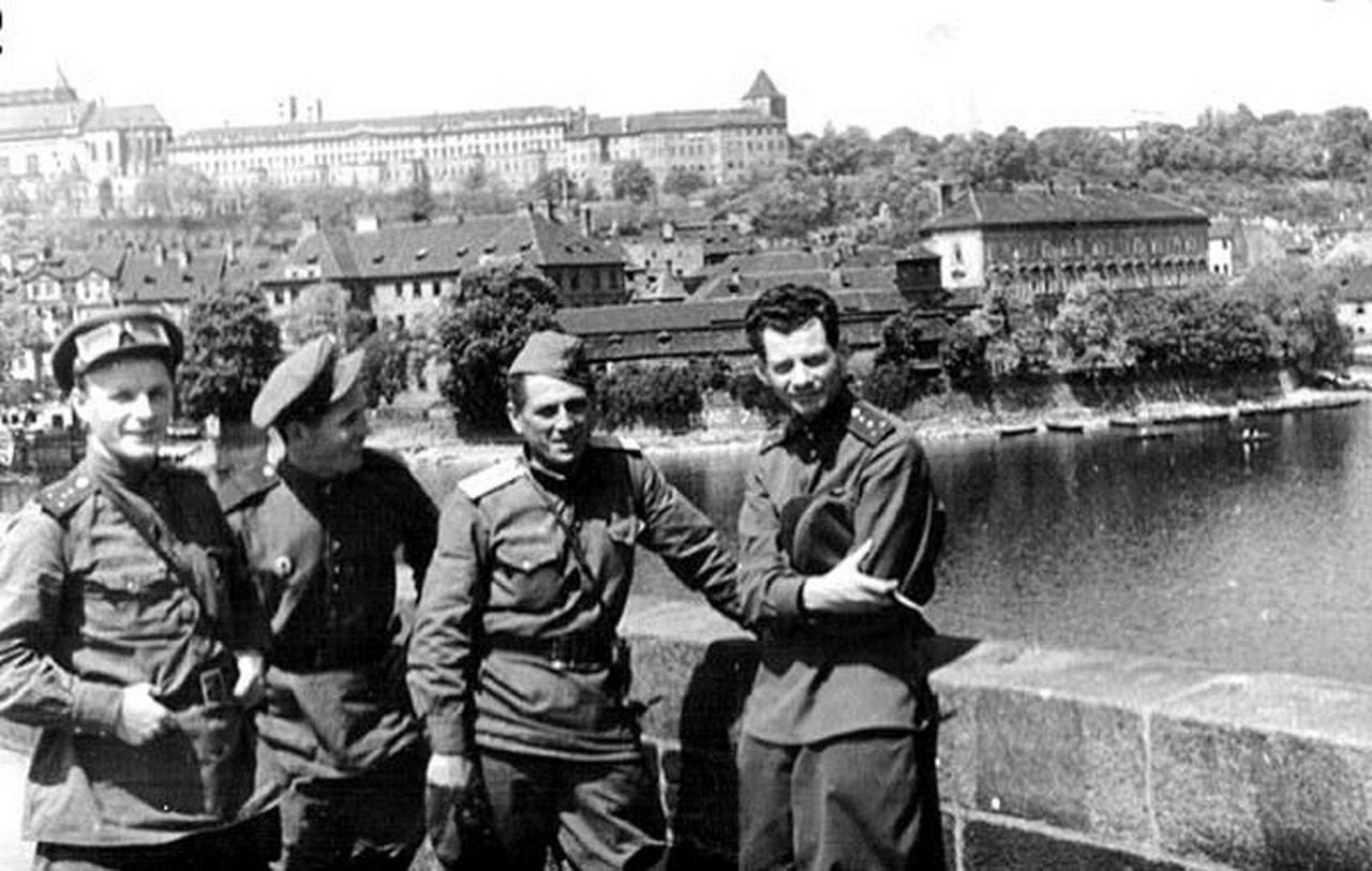 Альперт фотографии. Макс Альперт. Макс Альперт военный фотограф. Фотография Максима Альперта. Макс Альперт военные фотографии.